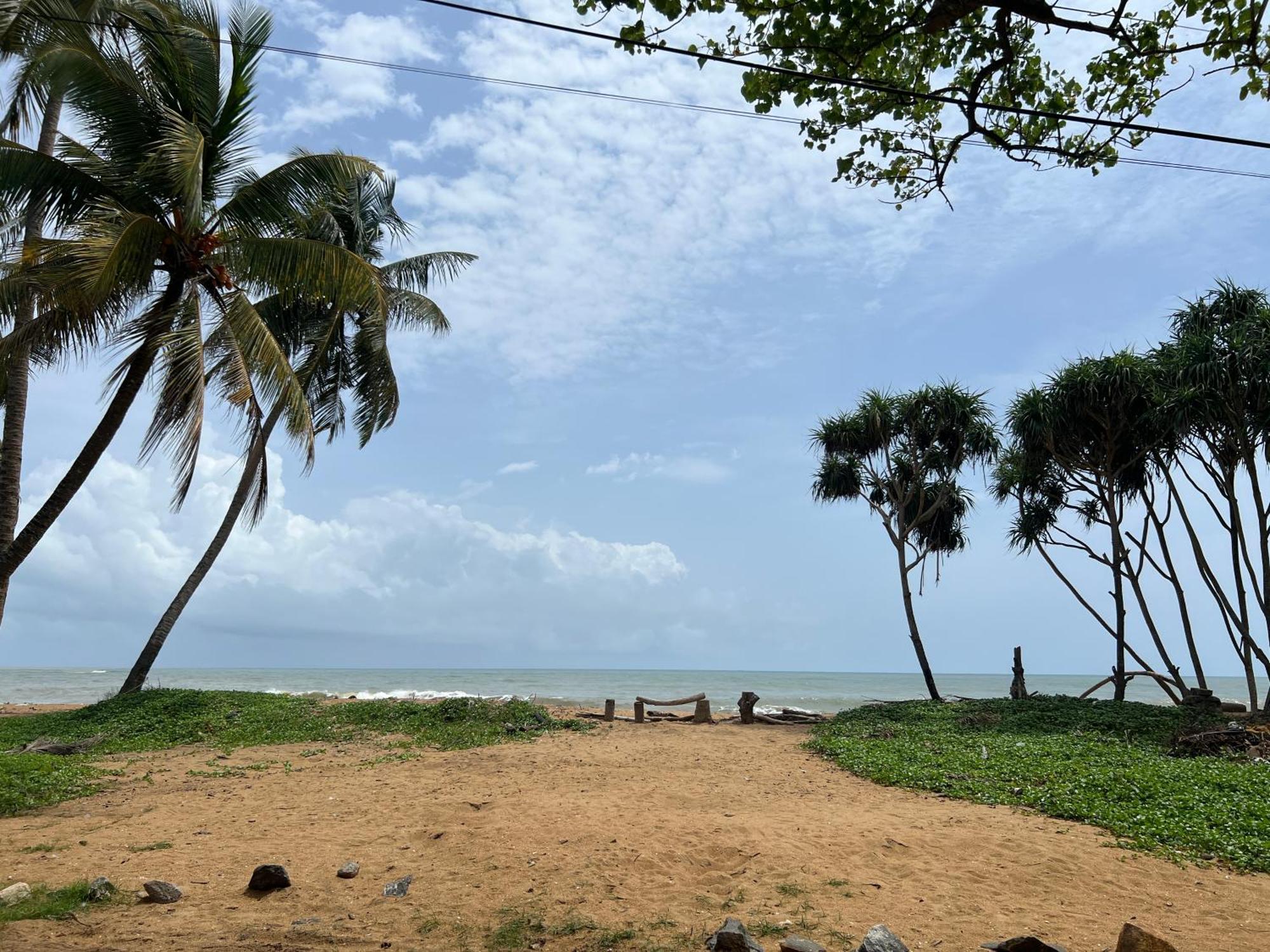 Lohas Beach Resort Villa Kalutara Luaran gambar